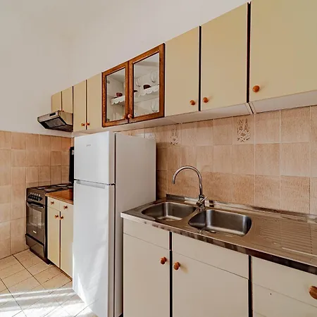 Apartman By The Sea Brna, Korcula - 10057 *