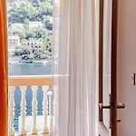 By The Sea Brna, Korcula - 10057 Apartment Smokvica (Korcula)