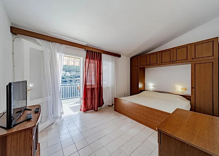 By The Sea Brna, Korcula - 10057 アパート *